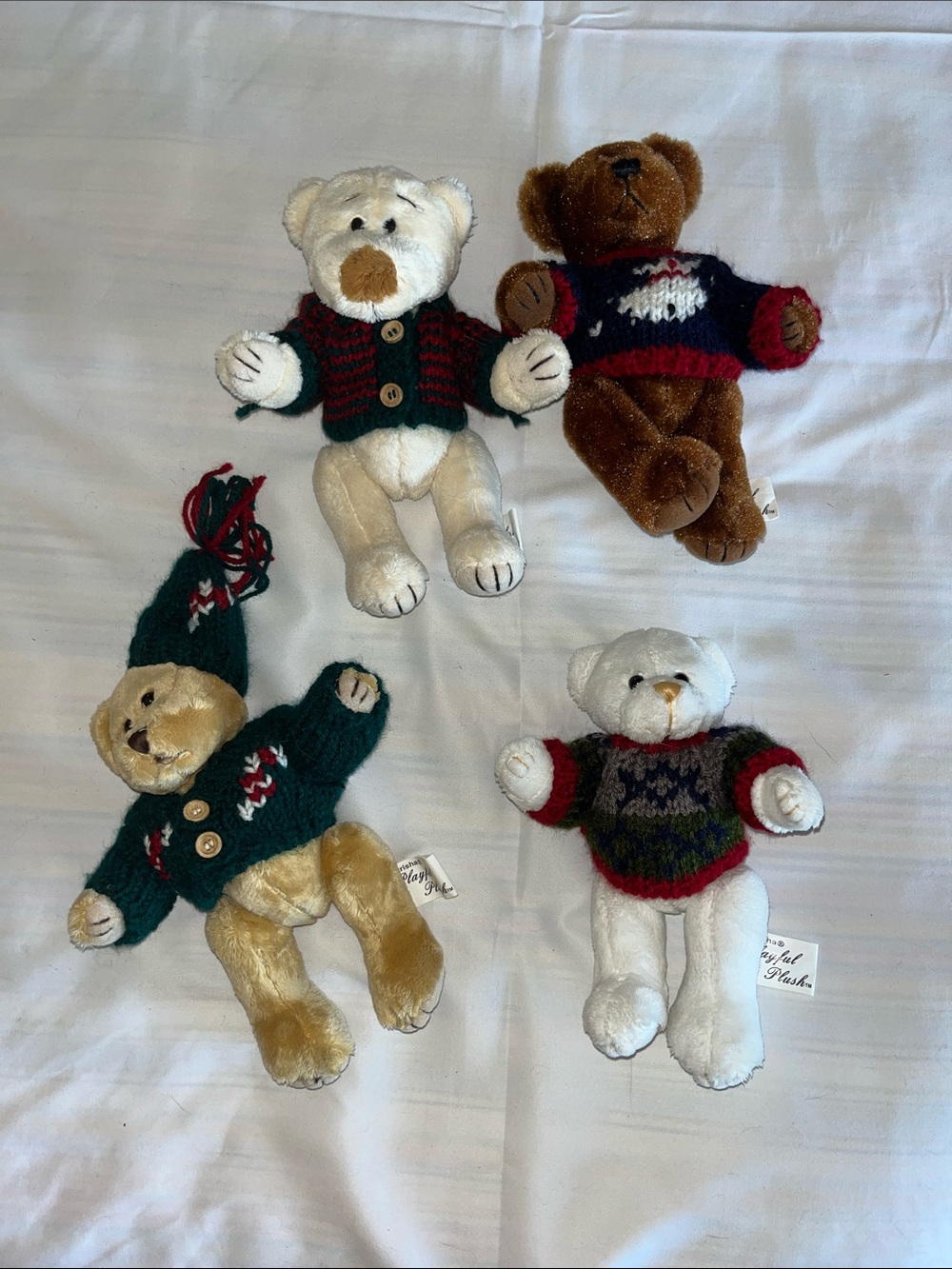Holiday Sweater Plush Bear Set - White, Brown, Cream, Tan